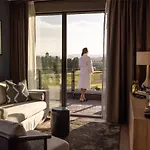 Lily Country Club Klofta