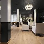 Hotel Lily Country Club