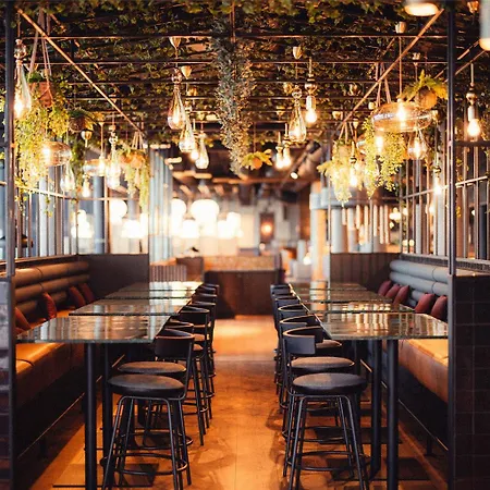 Lily Country Club ホテル