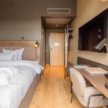 ホテル Lily Country Club 5*