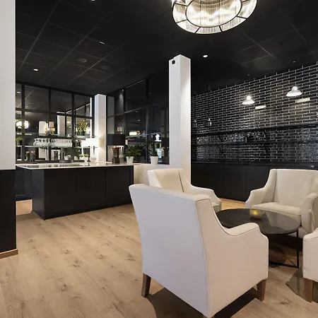 Lily Country Club Hotell Klofta