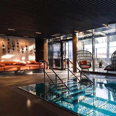 Hotell Lily Country Club 5*