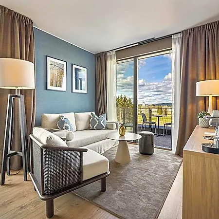 Ξενοδοχείο Lily Country Club 5*