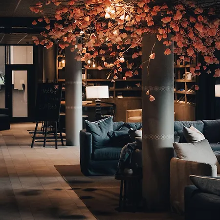 Lily Country Club Klofta