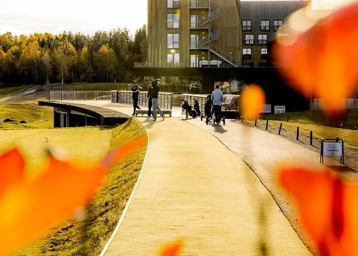 Lily Country Club فندق