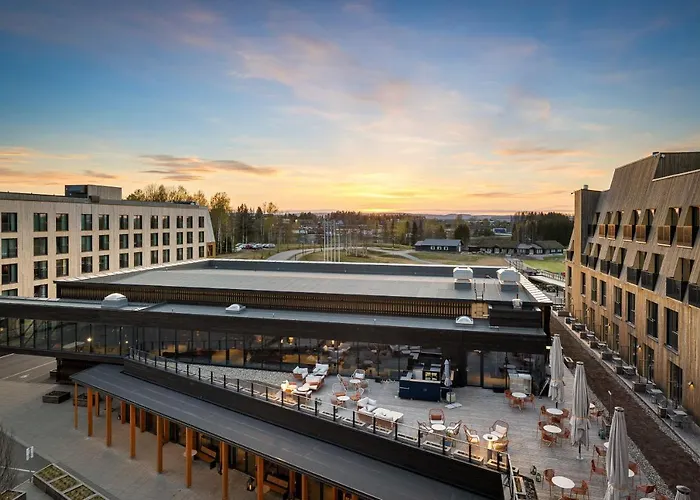 Lily Country Club فندق 5*