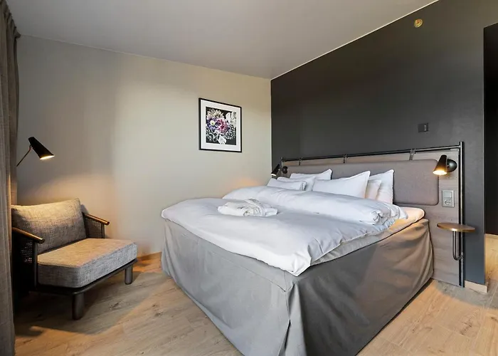 Lily Country Club Klofta