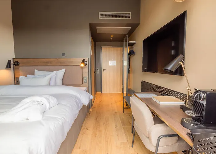 Hotell Lily Country Club 5*