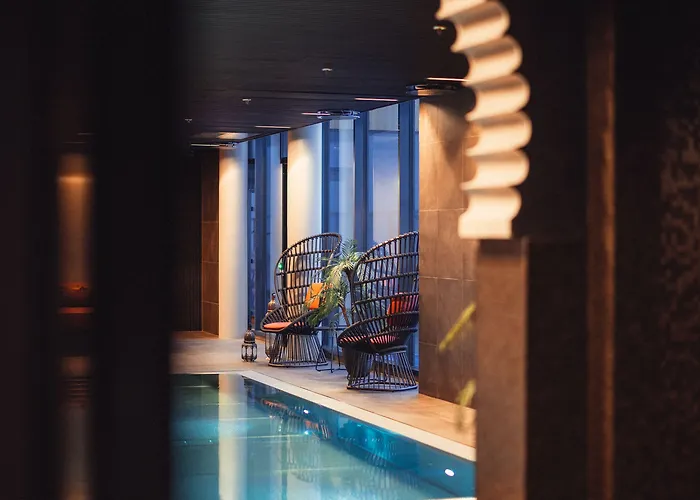 Lily Country Club Hotel