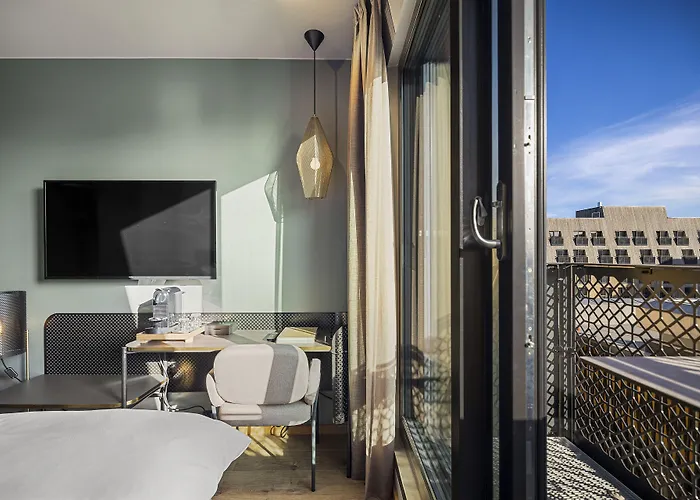 فندق Lily Country Club