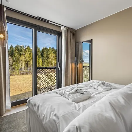 Hotel Lily Country Club Klofta