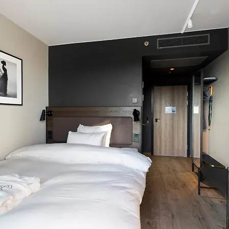 Lily Country Club Hotel 5*